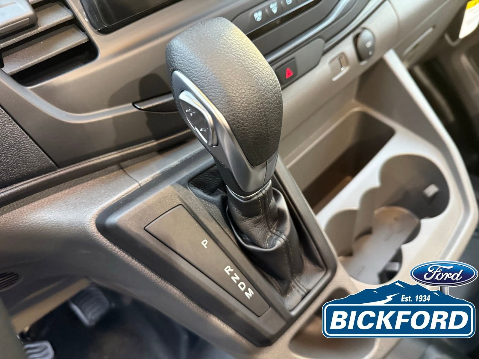 New 2026 Ford Transit 150 148 Medium Roof w/ Load Area Protection Package RWD image 21