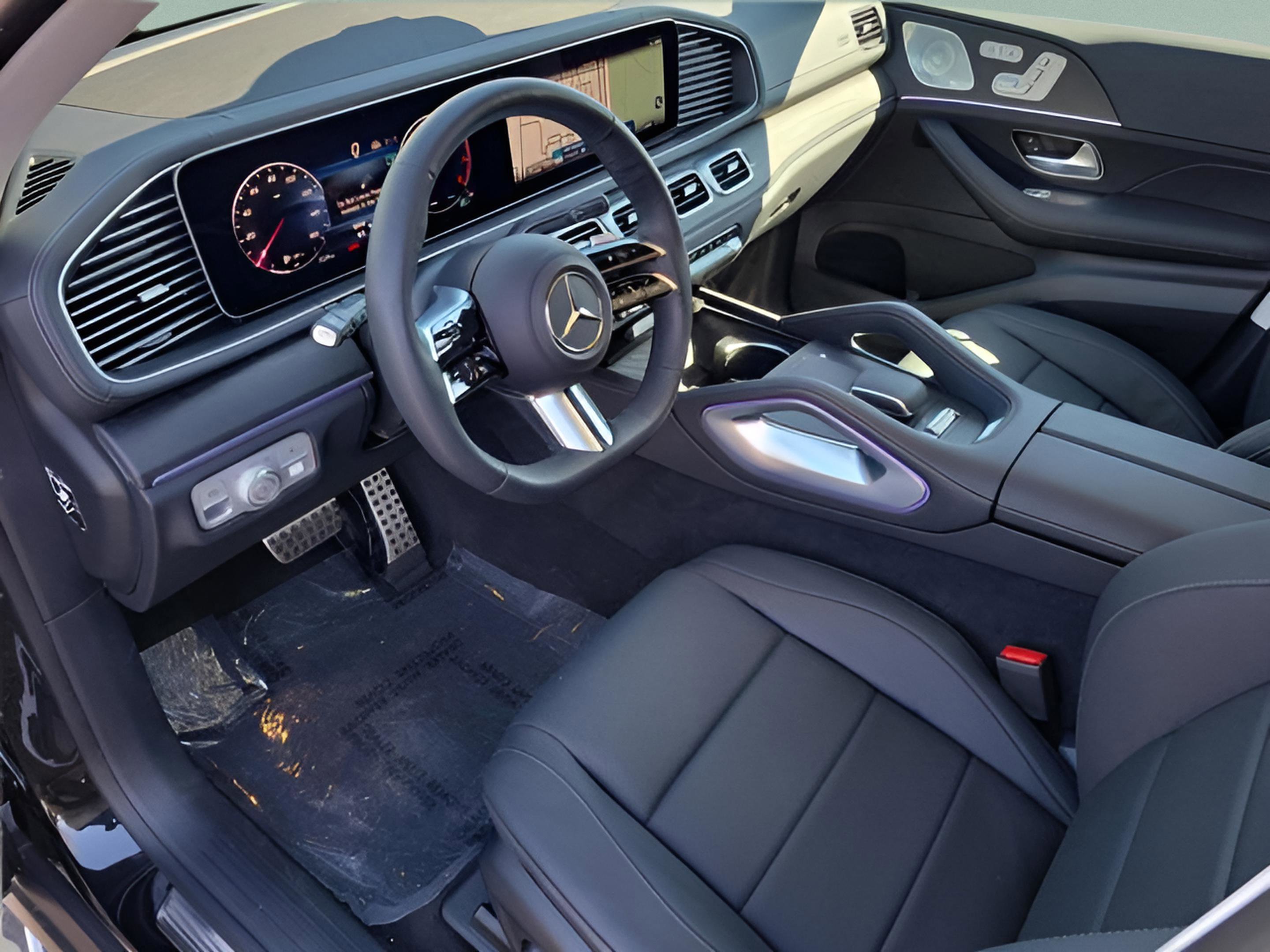 Certified 2026 Mercedes-Benz GLS 450 4MATIC image 18