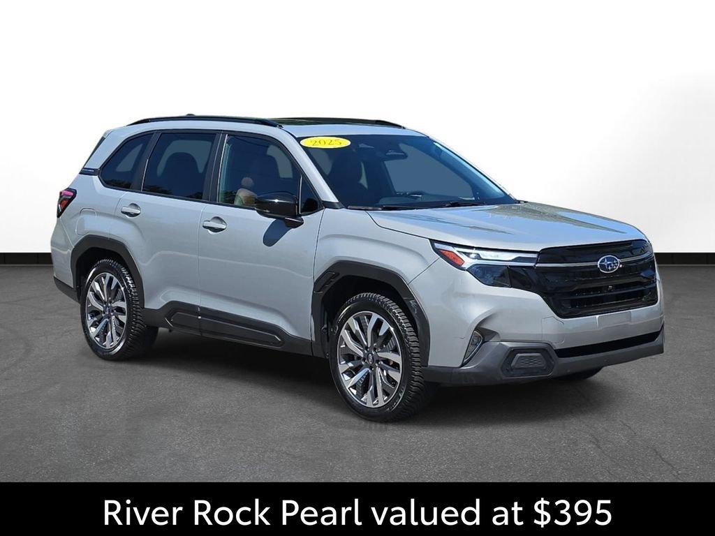 Used 2025 Subaru Forester Touring AWD/4WD image 3