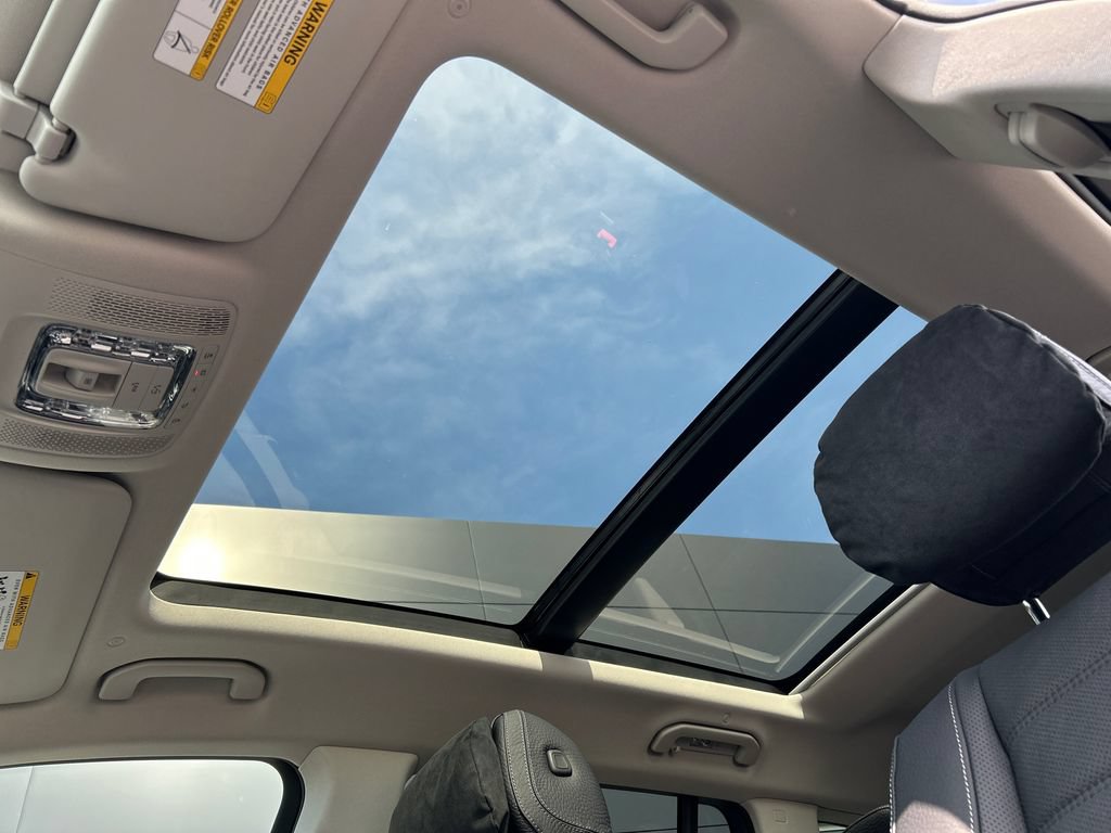 New 2026 Mercedes-Benz GLS 450 4MATIC image 24