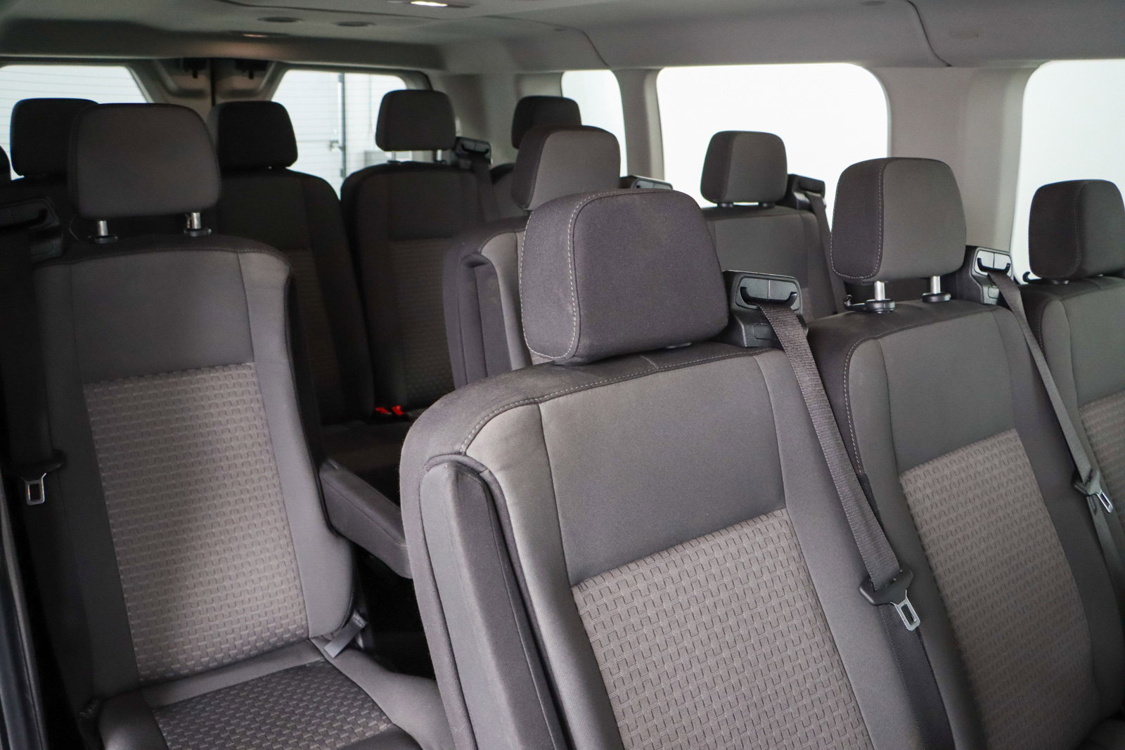 Used 2023 Ford Transit 350 XLT image 28