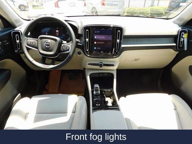 New 2025 Volvo XC40 B5 Ultra w/ Protection Package image 22