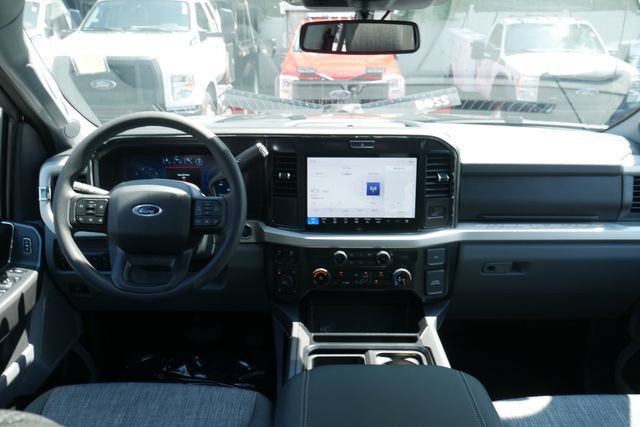 New 2026 Ford F350 XLT w/ XLT Premium Package AWD/4WD image 7