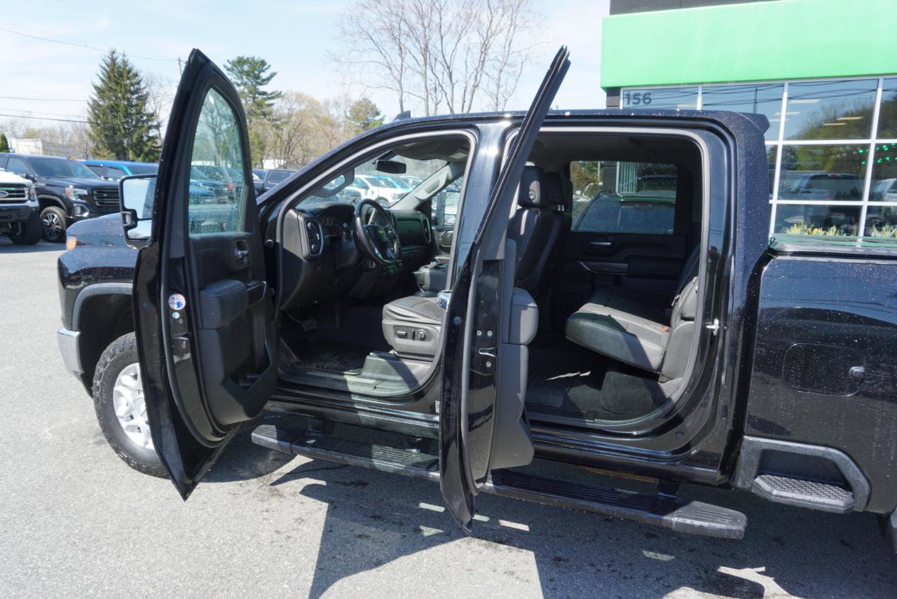 Used 2020 Chevrolet Silverado 2500 LTZ w/ Z71 Off-Road Package AWD/4WD image 12