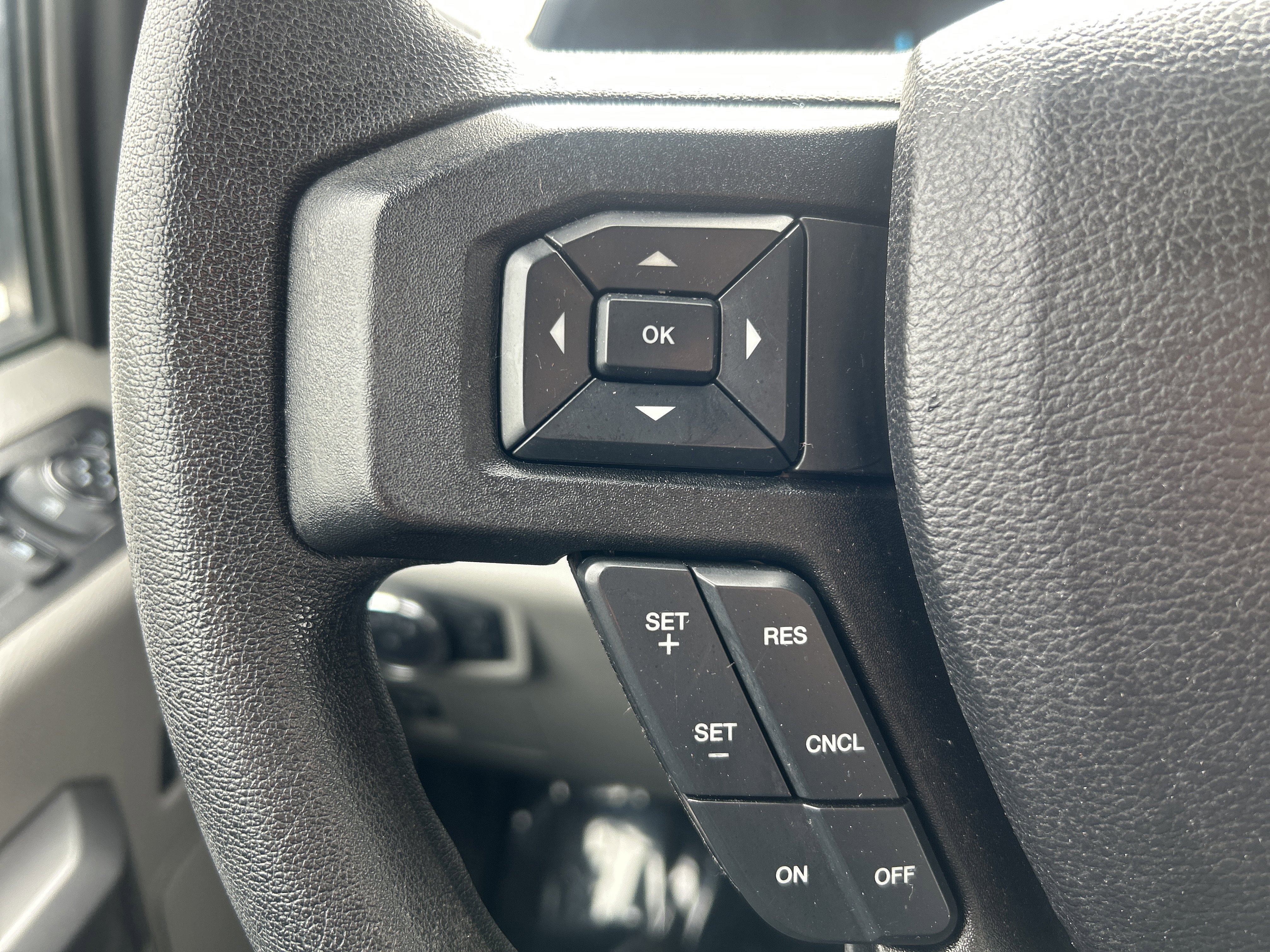 Used 2019 Ford F150 XLT w/ Trailer Tow Package image 17