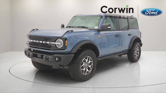 New 2025 Ford Bronco Badlands image 3