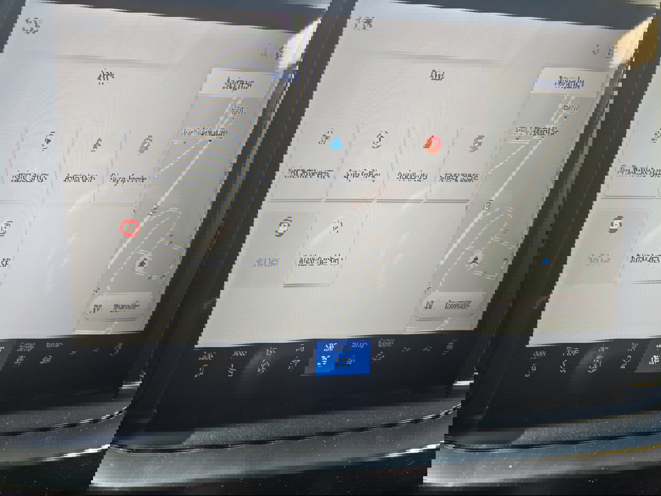 New 2026 Ford F250 Lariat w/ Black Appearance Package image 22