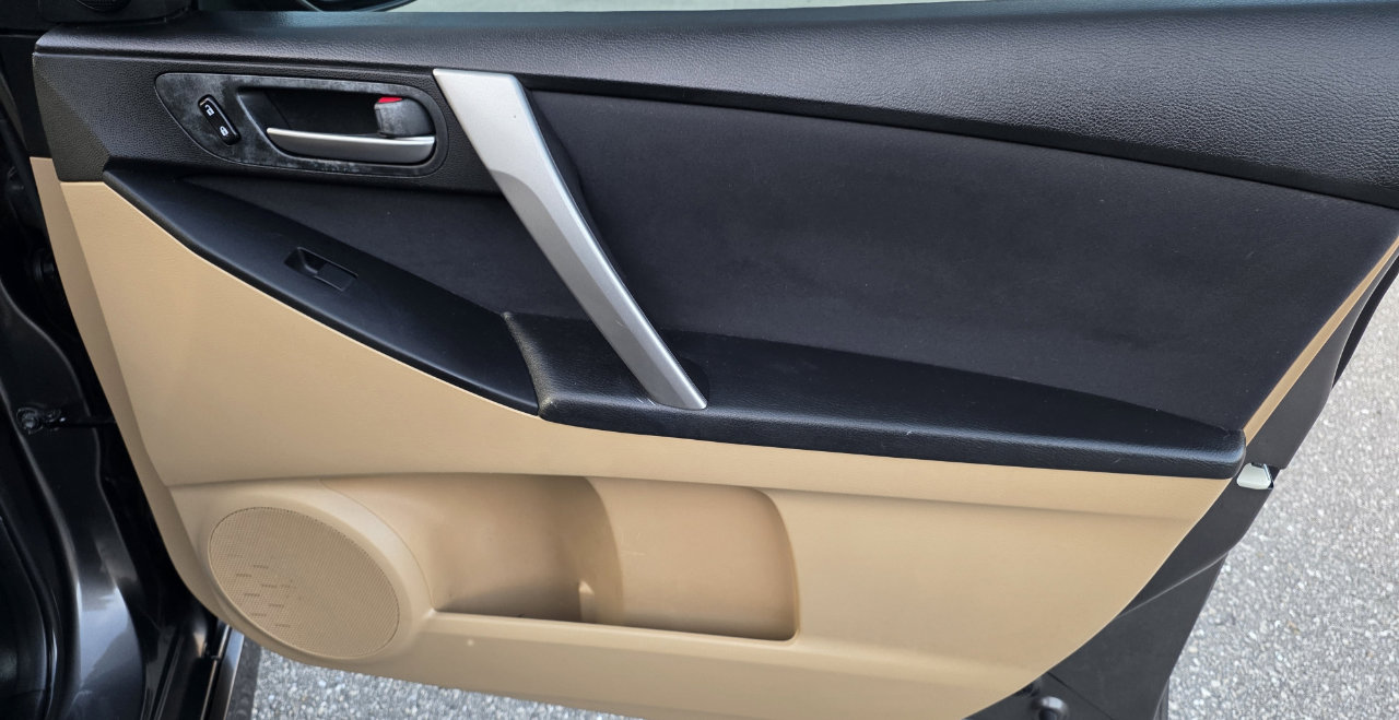 Used 2010 MAZDA MAZDA3 s Sport image 18