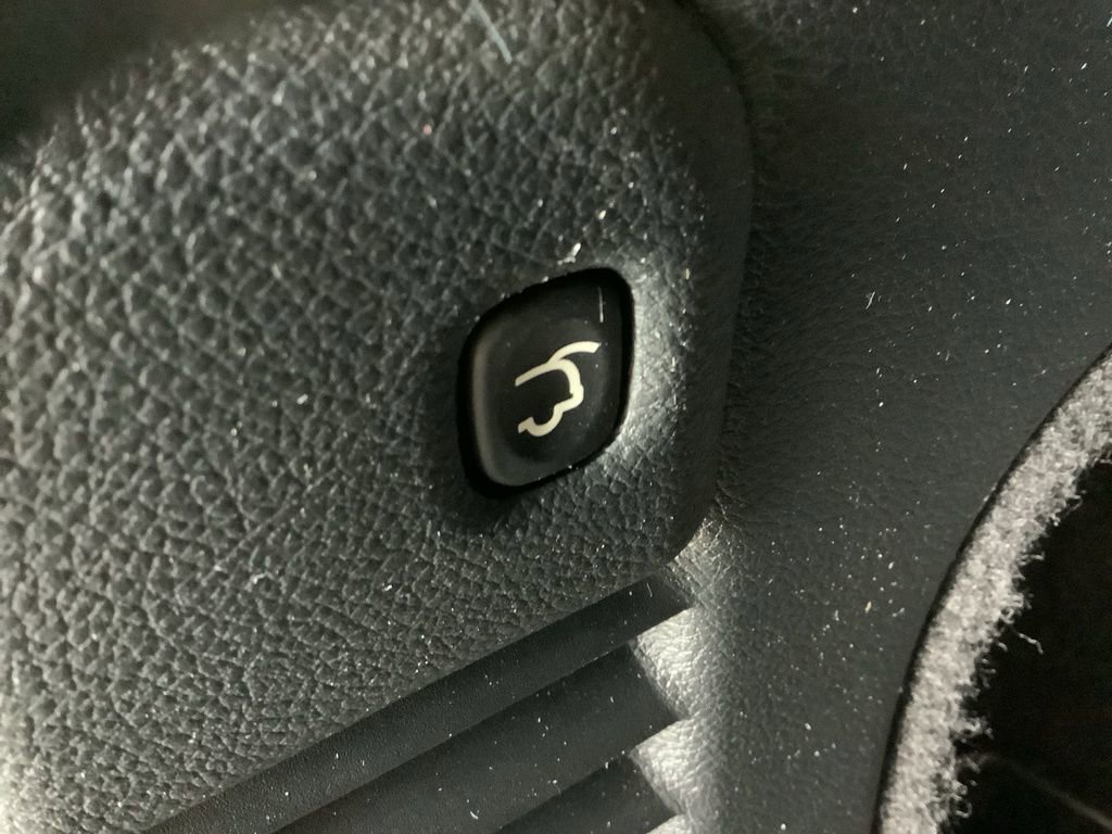 Certified 2020 Jeep Grand Cherokee Altitude AWD/4WD image 15