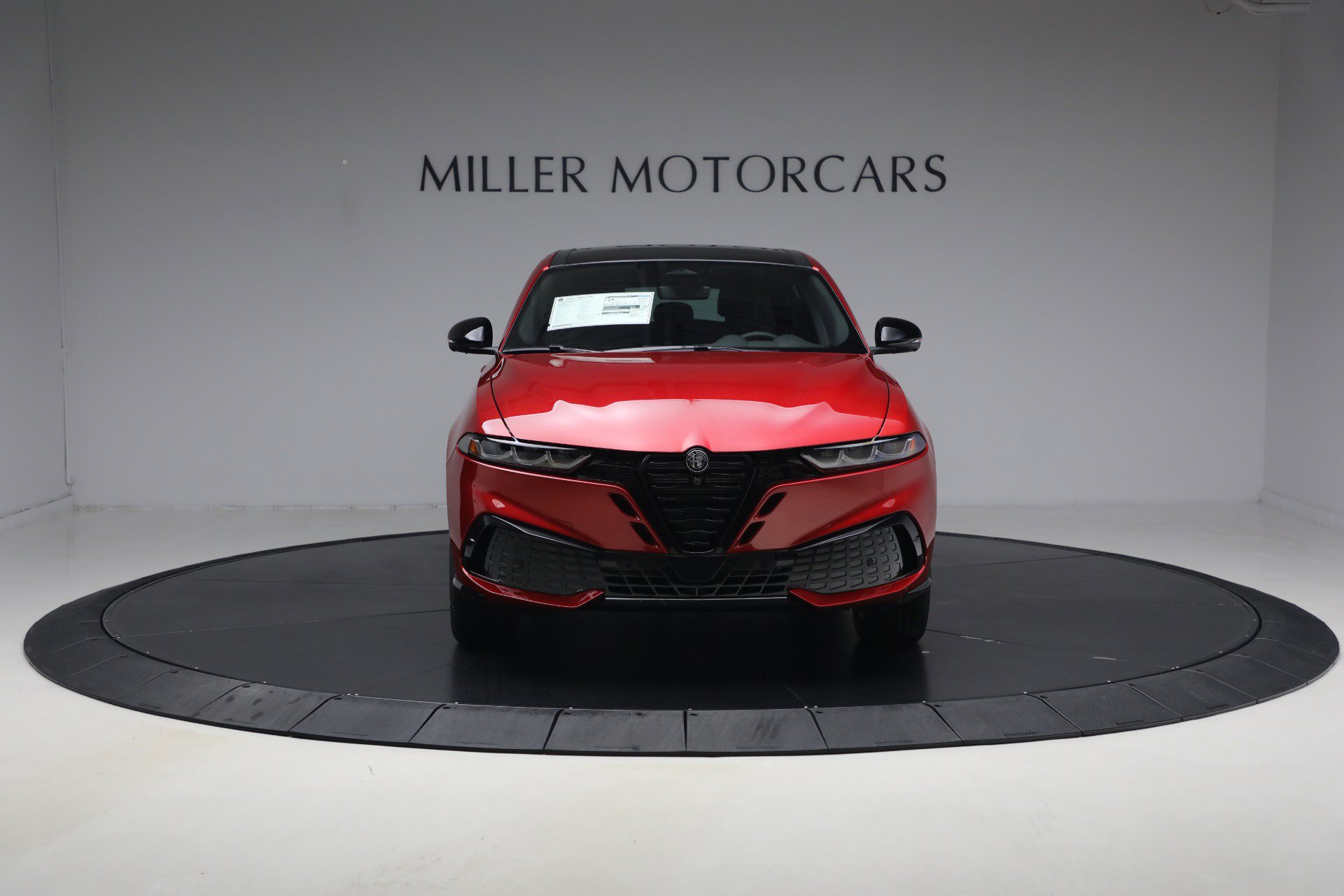 New 2026 Alfa Romeo Tonale Sprint w/ Black Premium Package AWD/4WD image 12