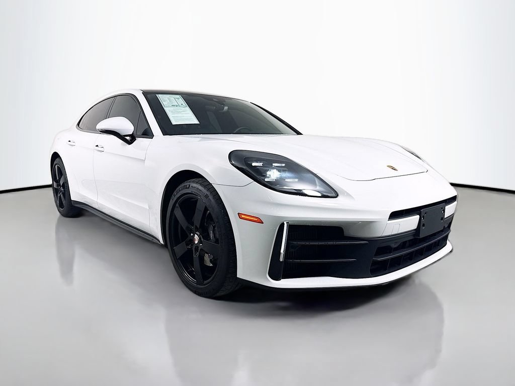 Used 2024 Porsche Panamera RWD image 3