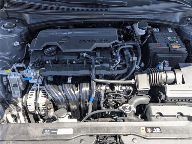 Used 2025 Hyundai Elantra Sport image 22
