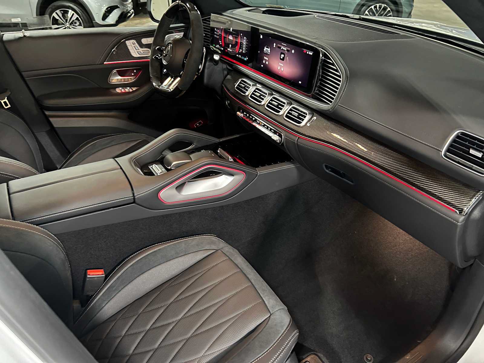 New 2026 Mercedes-Benz GLE 63 AMG S image 12