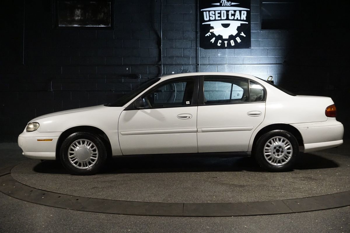Used 2004 Chevrolet Malibu Classic image 2