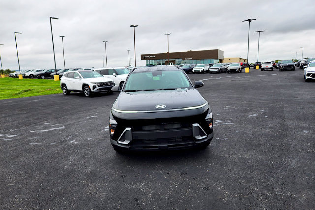 New 2027 Hyundai Kona SEL Sport FWD image 2