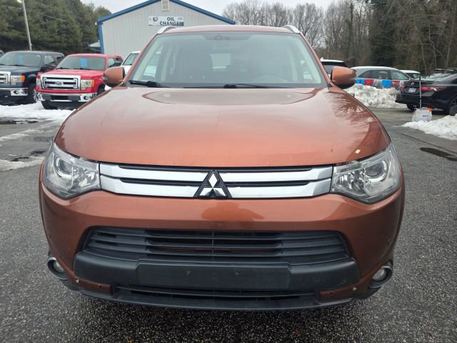 Used 2015 Mitsubishi Outlander GT image 2