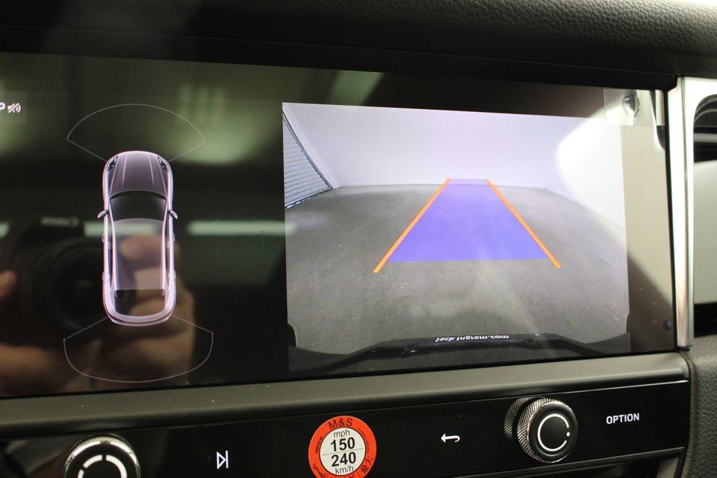 New 2026 Porsche Macan image 21