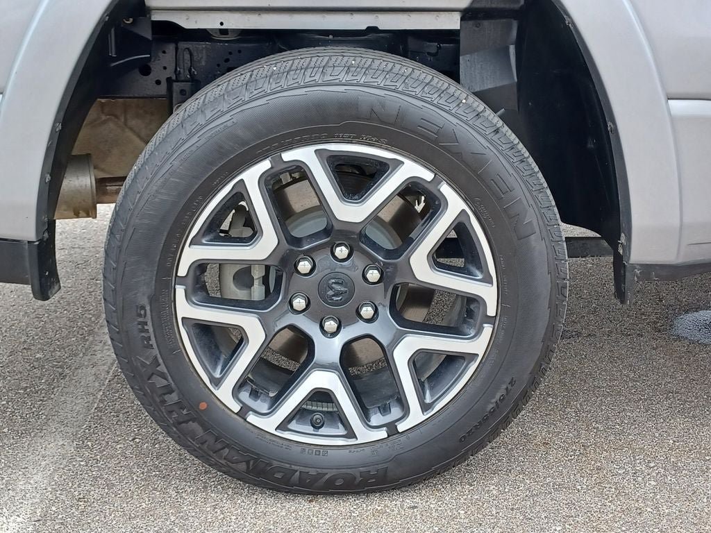 Used 2026 RAM 1500 Laramie AWD/4WD image 5