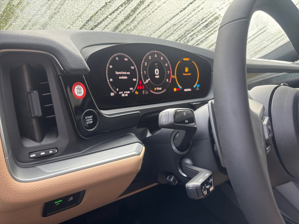 New 2026 Porsche Cayenne Coupe image 4