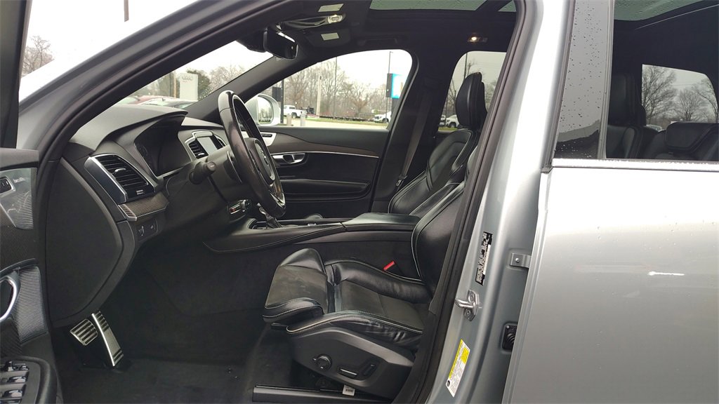 Used 2018 Volvo XC90 T6 R-Design w/ Convenience Package image 7