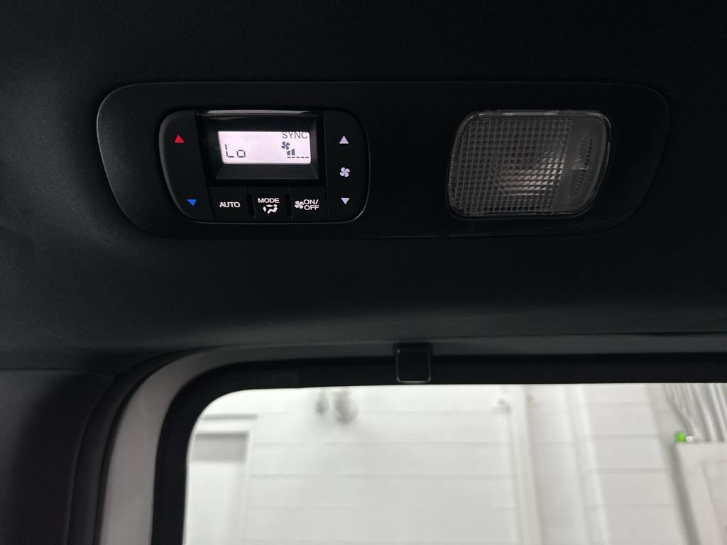 Used 2024 Honda Odyssey Sport image 31