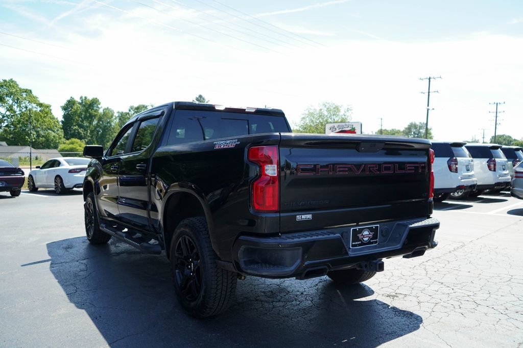 Used 2021 Chevrolet Silverado 1500 LT Trail Boss w/ Convenience Package II AWD/4WD image 3