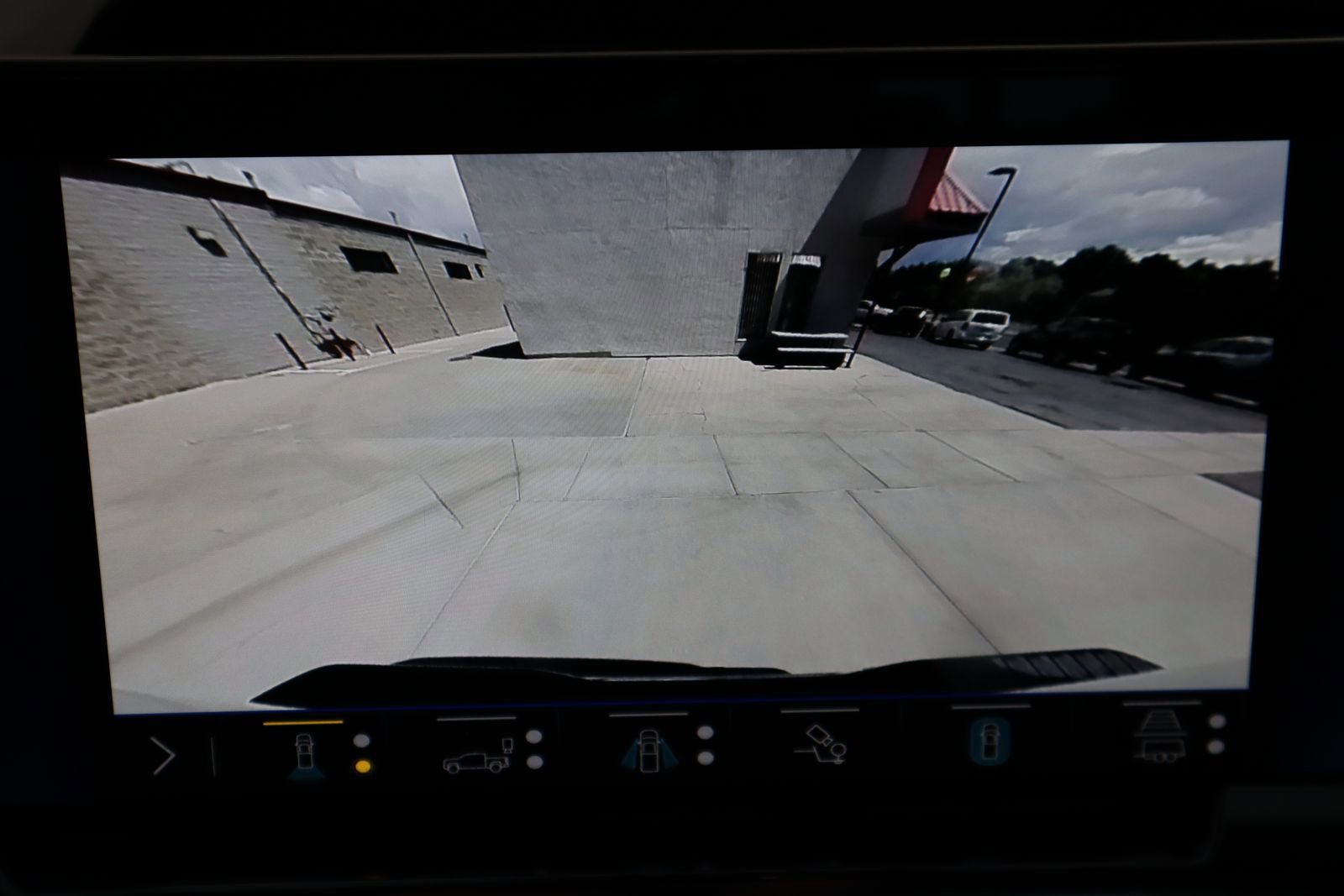 Used 2024 Chevrolet Silverado 2500 LTZ w/ LTZ Convenience Package image 65