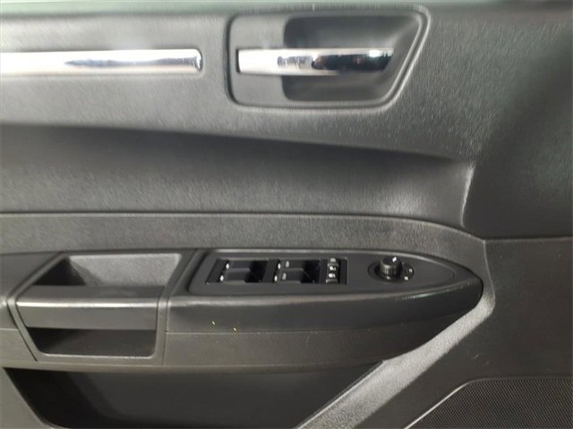 Used 2010 Chrysler 300 Touring image 26