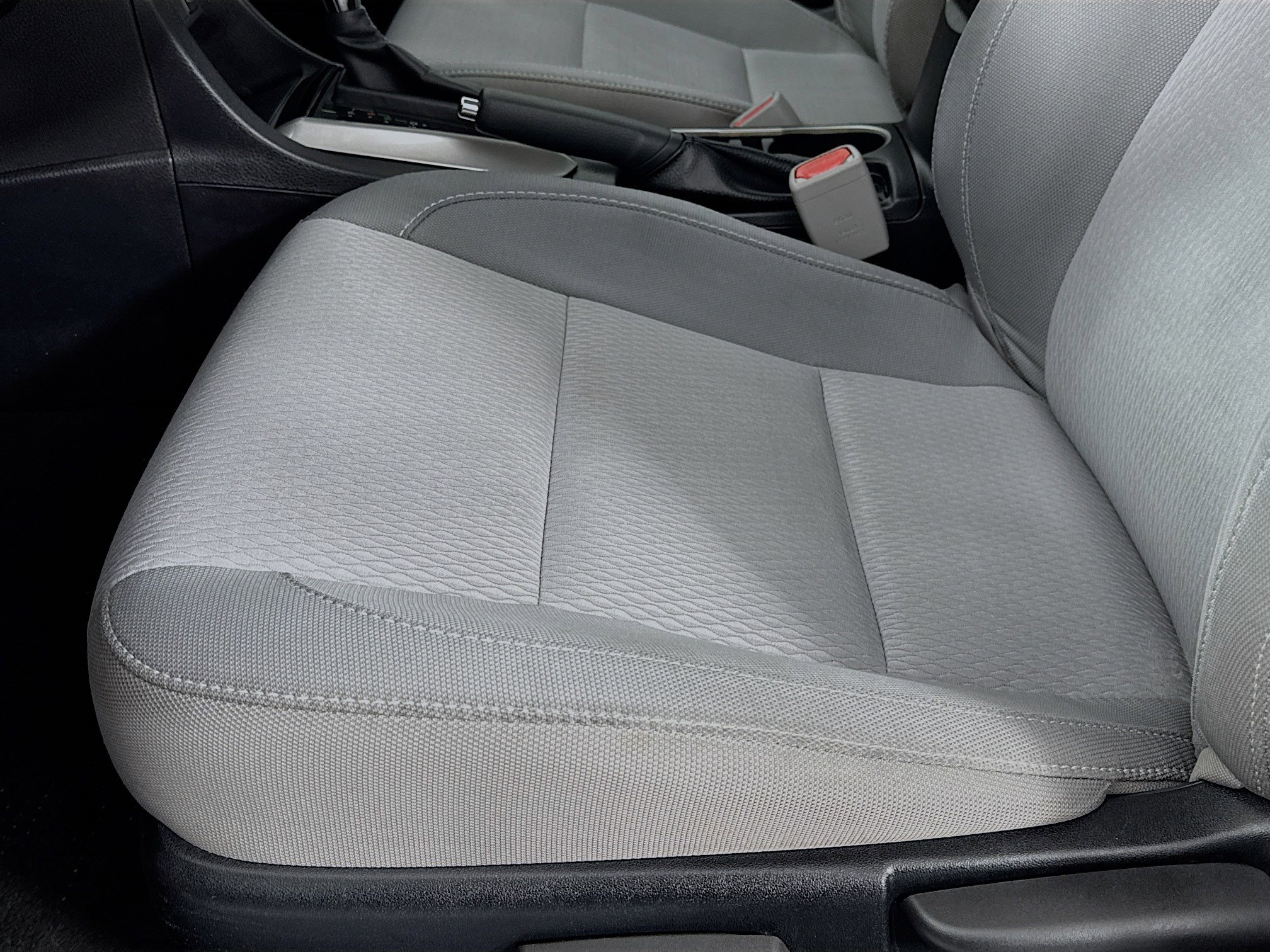 Used 2014 Toyota Corolla L image 18