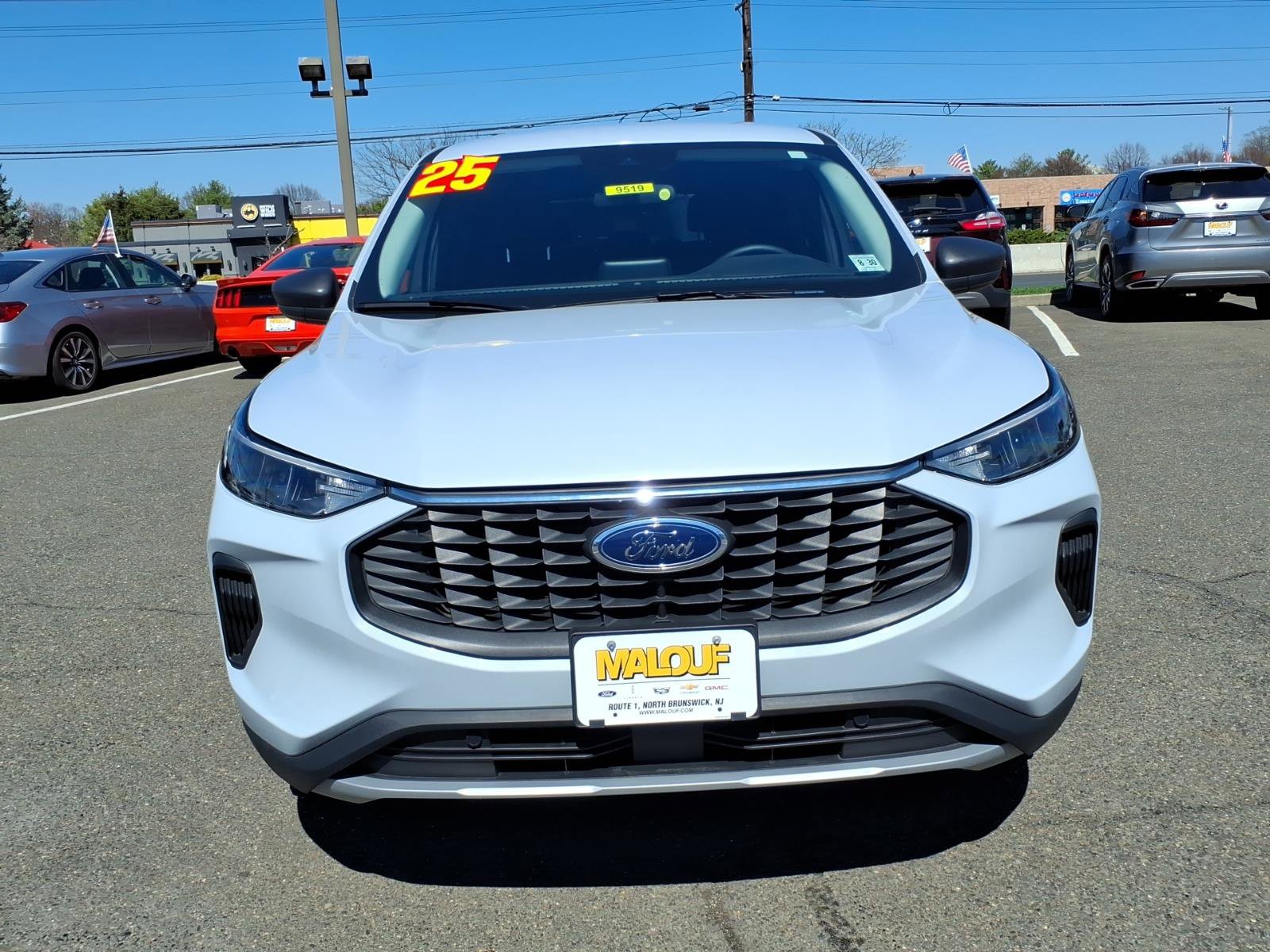 Used 2025 Ford Escape Active w/ Cold Weather Package AWD/4WD image 2