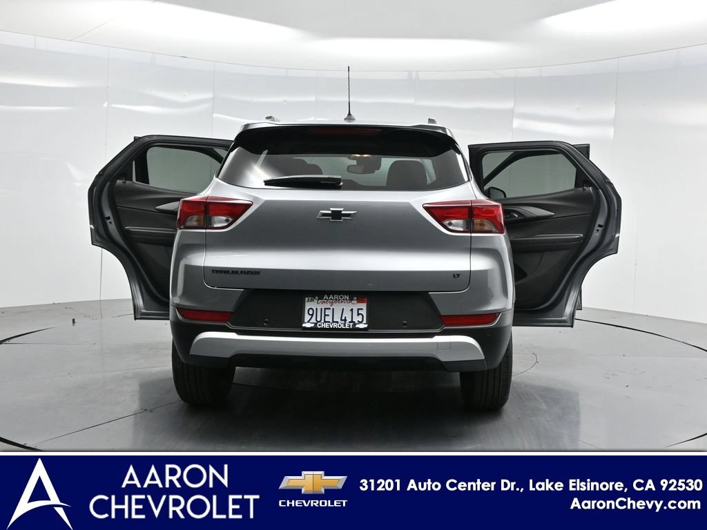 New 2025 Chevrolet TrailBlazer LT w/ Convenience Package FWD image 40