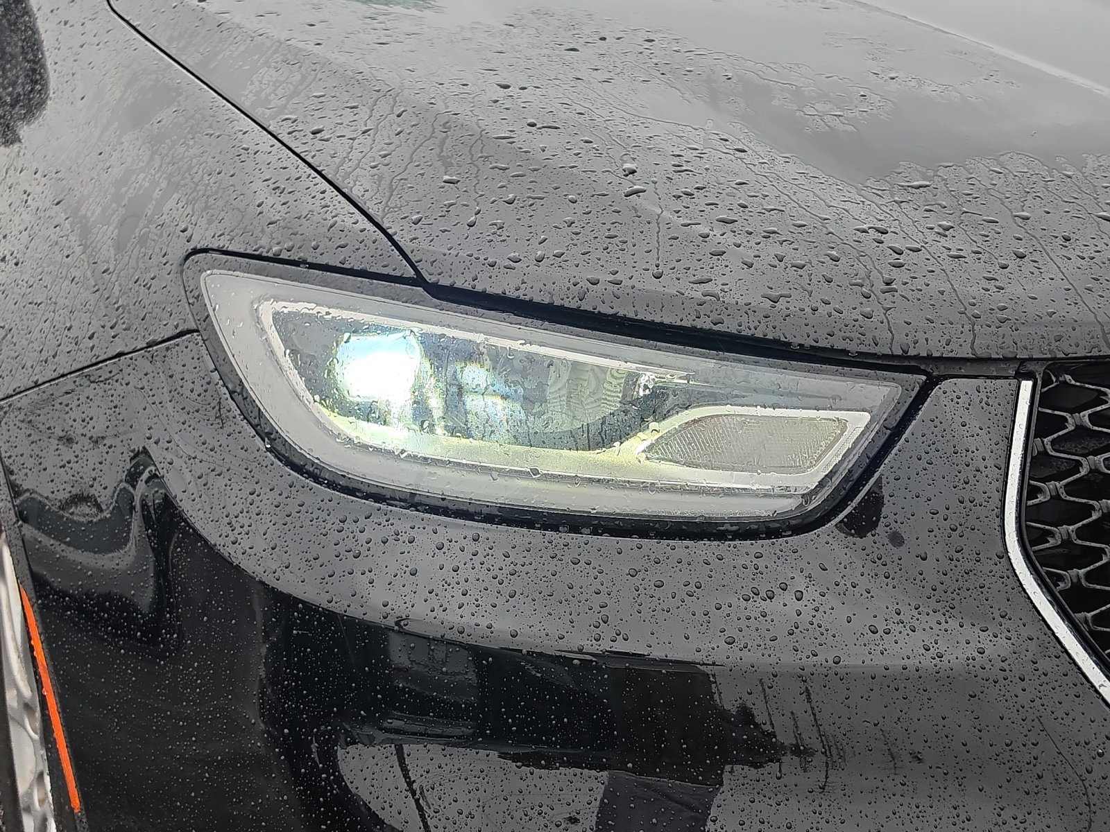 Used 2024 Chrysler Pacifica Touring-L FWD image 7