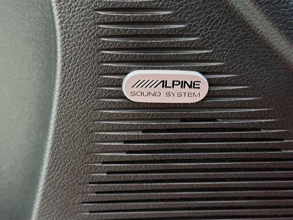 Used 2023 Dodge Challenger R/T w/ Plus Package image 19