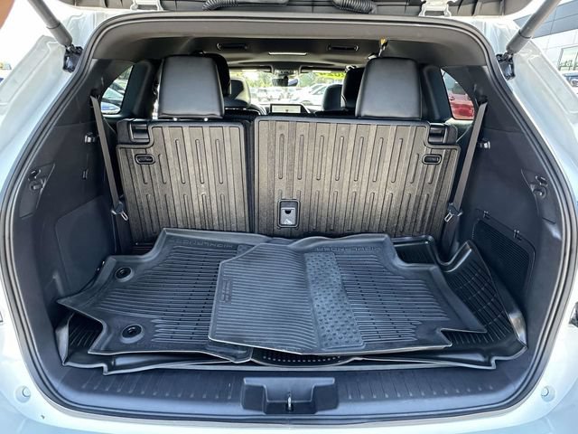 Used 2024 Toyota Highlander XSE AWD/4WD image 22