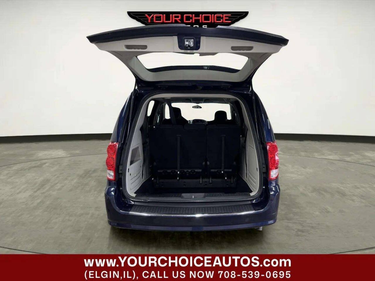 Used 2013 Dodge Grand Caravan SE FWD image 14
