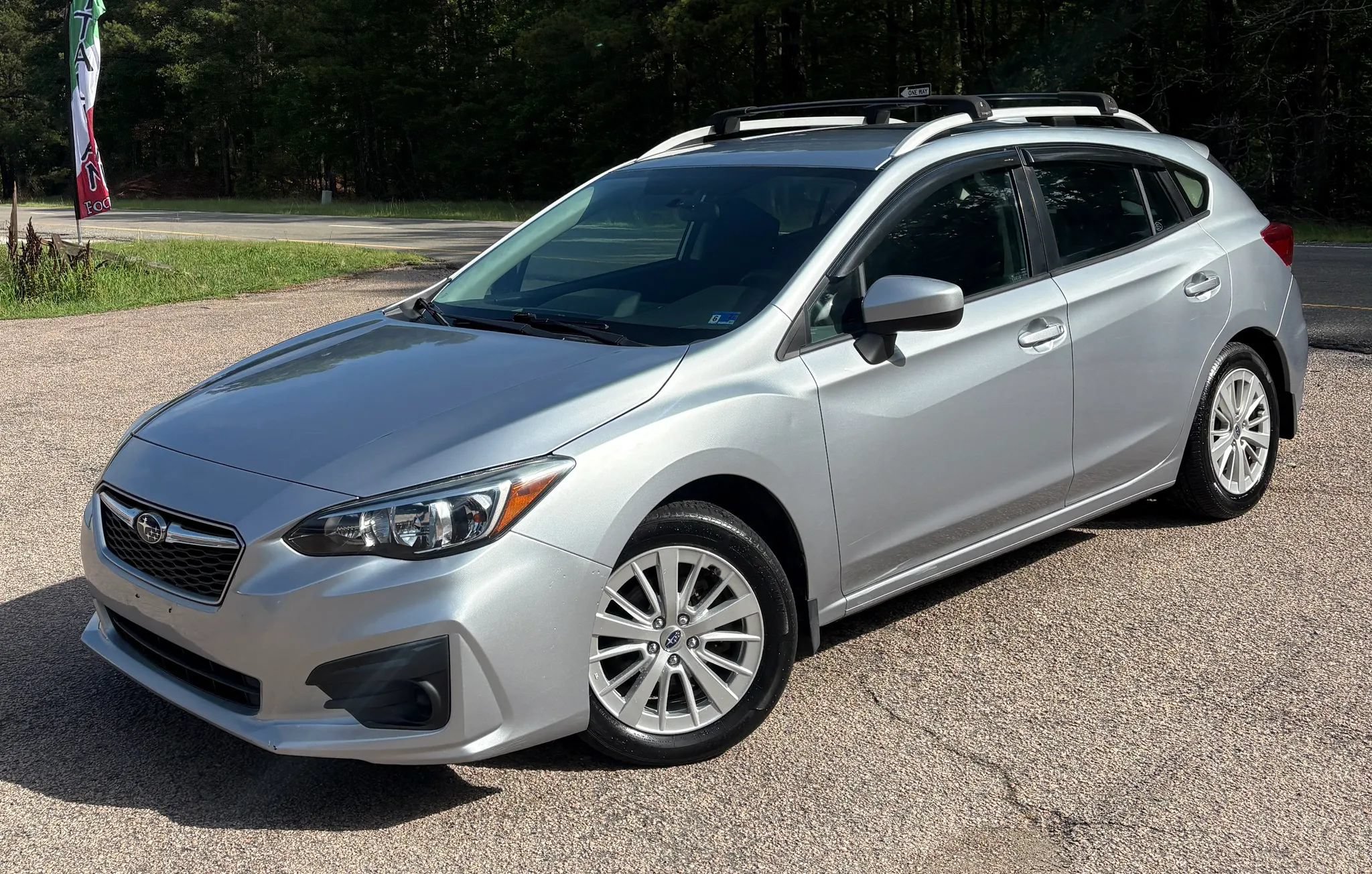 Used 2017 Subaru Impreza 2.0i Premium AWD/4WD image 2