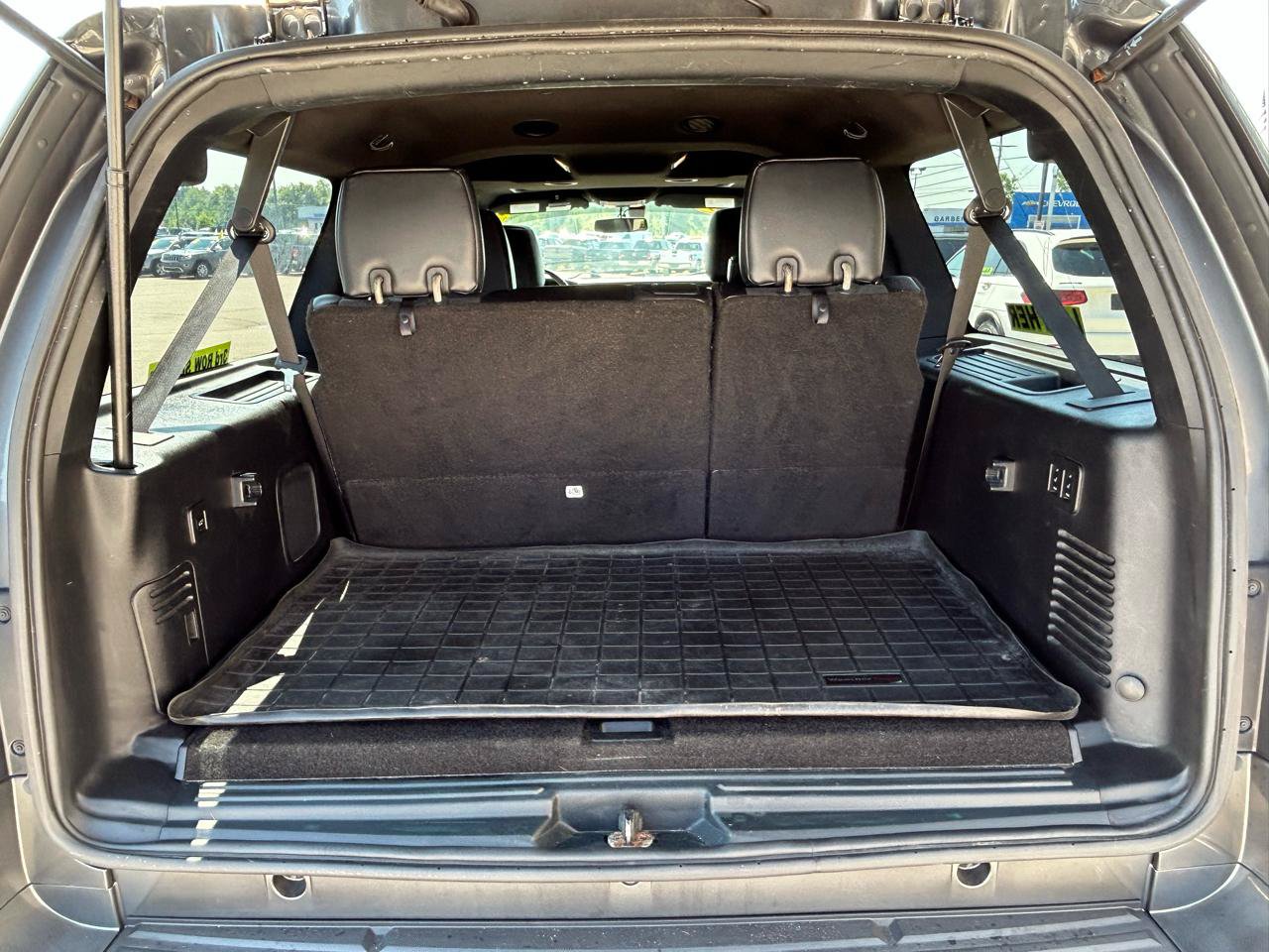 Used 2015 Ford Expedition EL Limited w/ Equipment Group 301A AWD/4WD image 18