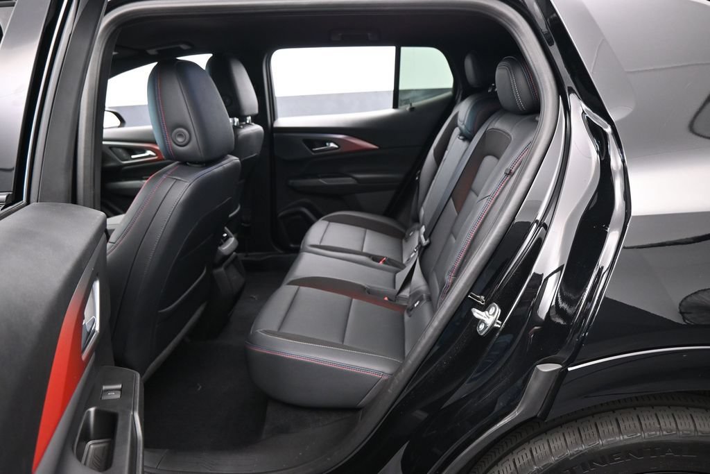 Used 2024 Chevrolet Equinox EV RS FWD image 34