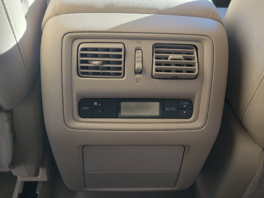 Used 2015 Nissan Pathfinder S FWD image 34