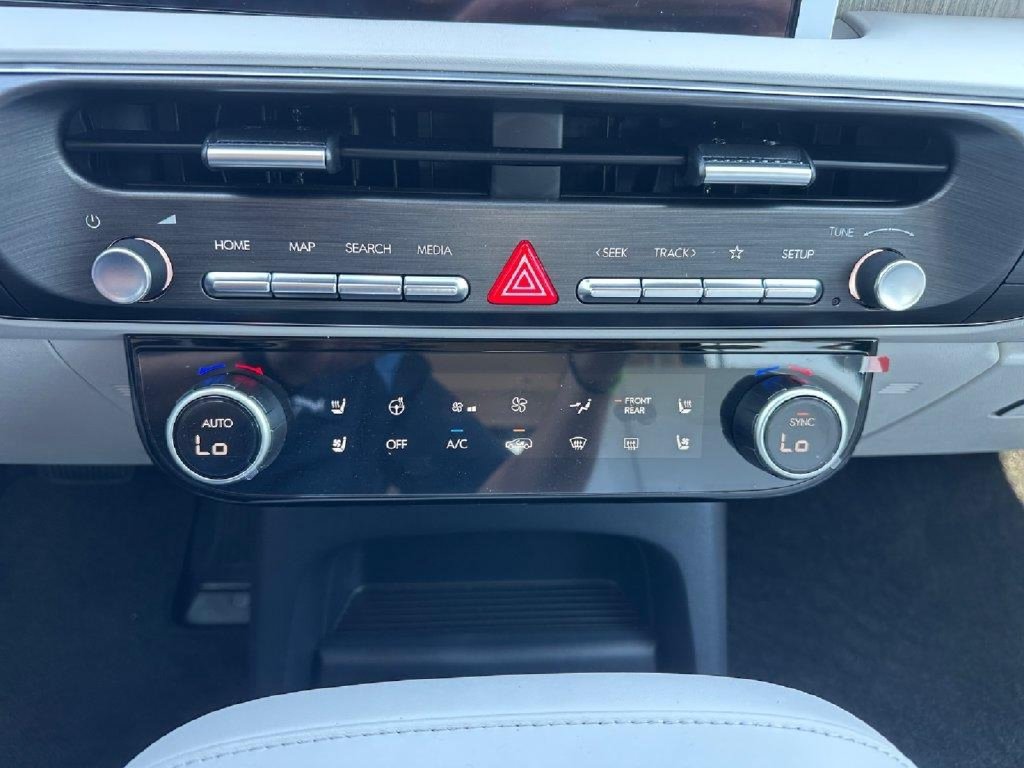 New 2026 Hyundai Palisade Calligraphy FWD image 17