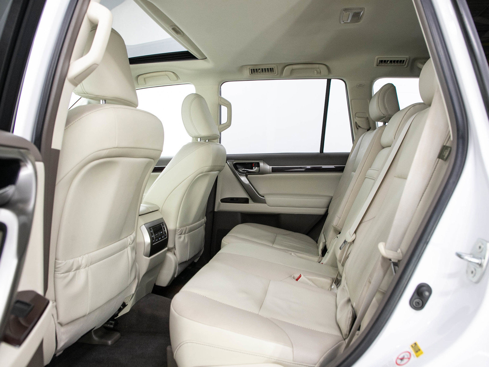 Used 2019 Lexus GX 460 Premium w/ Premium Package AWD/4WD image 14