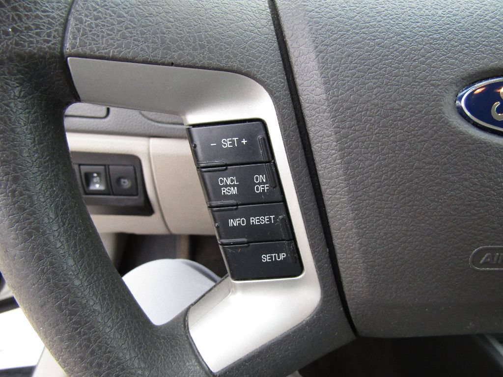 Used 2012 Ford Fusion SE FWD image 17