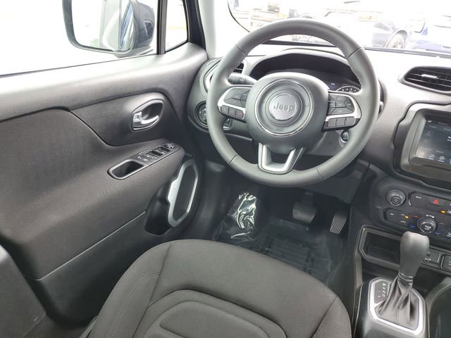 Used 2021 Jeep Renegade Latitude image 10