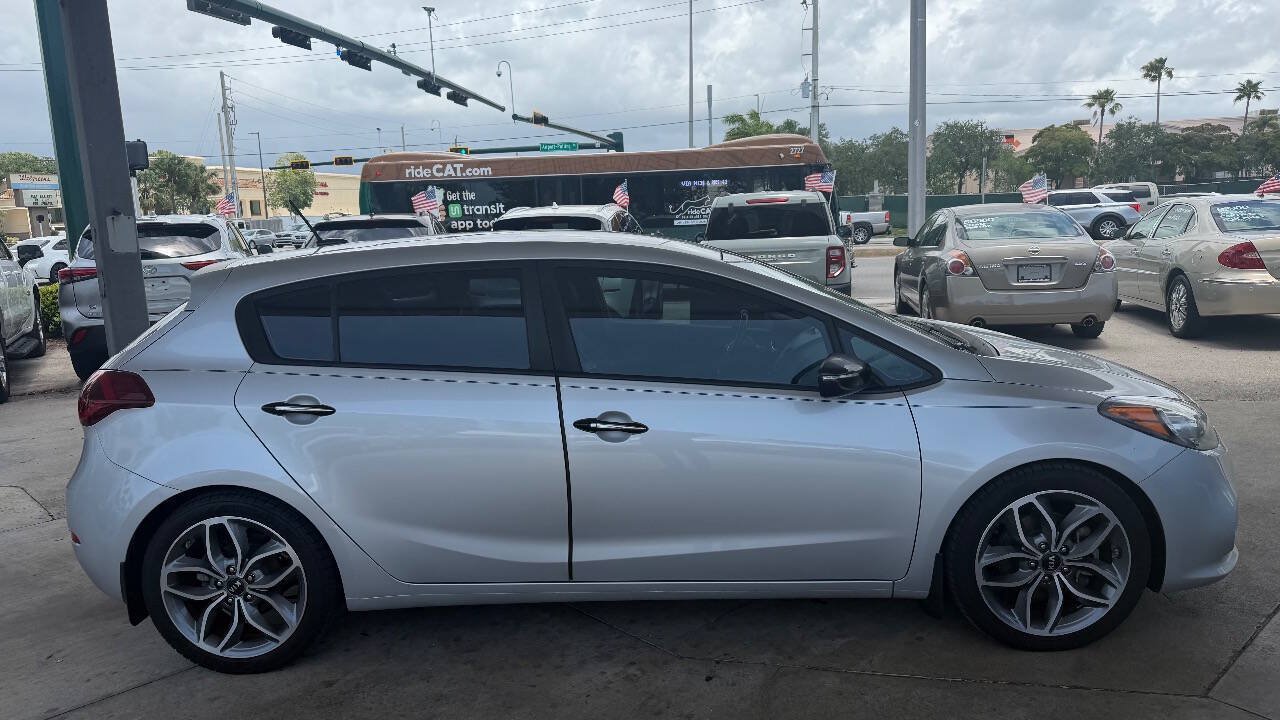 Used 2016 Kia Forte SX FWD image 4
