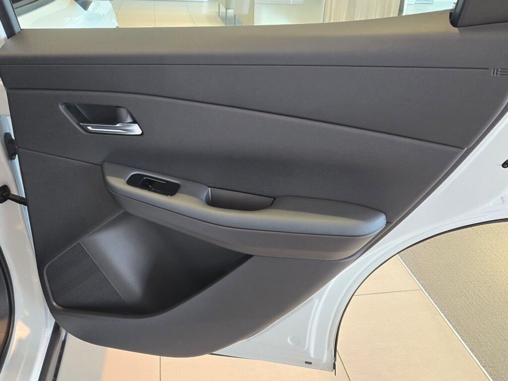 New 2026 Nissan Leaf SV+ w/ Floor Mat Package (SV+) image 11