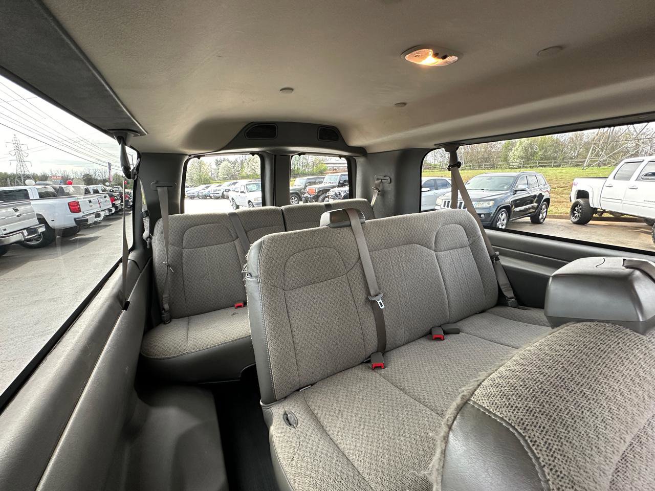 Used 2019 Chevrolet Express 3500 LS image 10