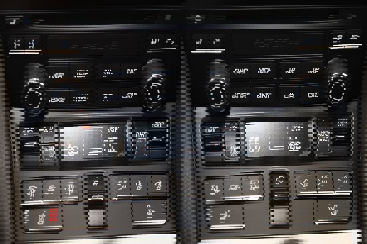 Used 2023 Porsche 718 Cayman S w/ Sport Chrono Package image 45