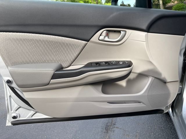Used 2015 Honda Civic LX image 9