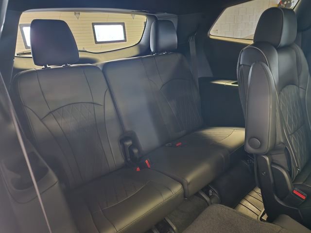 Used 2023 Buick Enclave Avenir FWD image 19