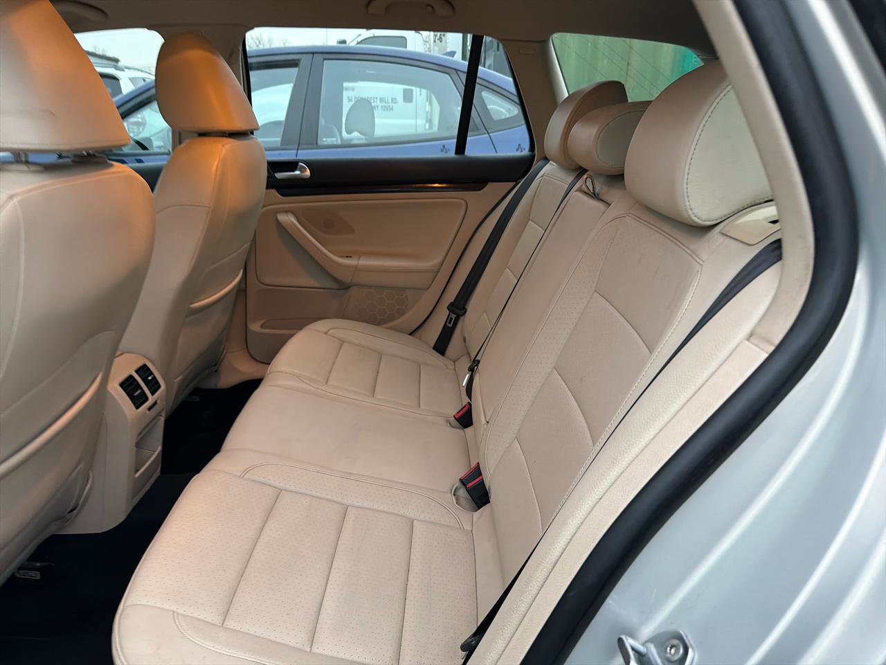 Used 2011 Volkswagen Jetta SE image 20